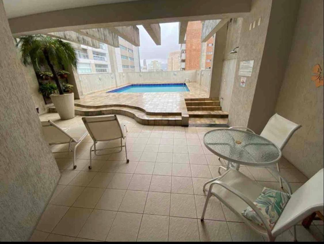 Flat Em Santos No Gonzaga A Tres Quadras Da Praia Bagian luar foto